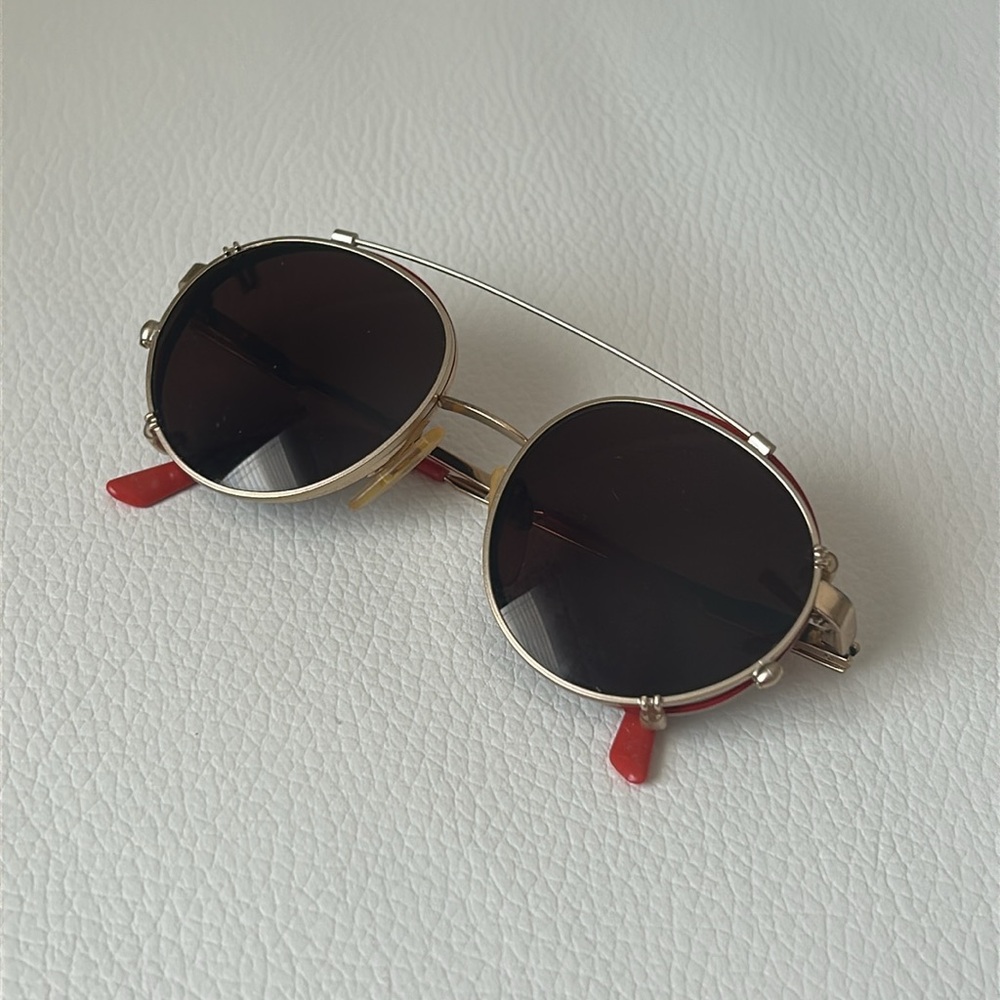 NEW. Round Red Retro Frame - Picture 6 of 15